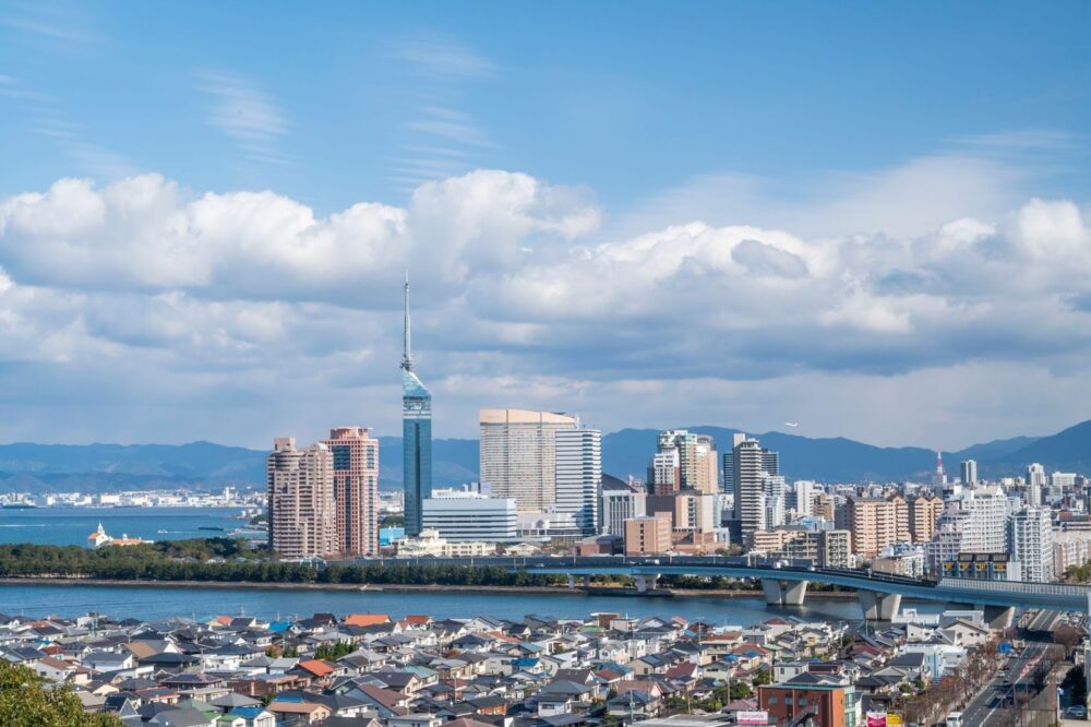 福岡市で注文住宅を建てる費用相場は？家づくりの注意点や地域ごとの特徴もご紹介！